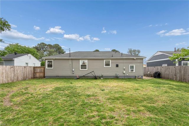 5014 Hazelwood RD, Hampton, VA 23605