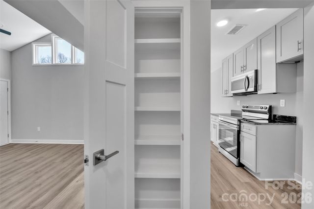 425 W 8th Street 95, Charlotte, NC 28202