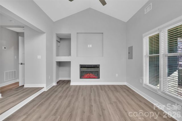 425 W 8th Street 95, Charlotte, NC 28202