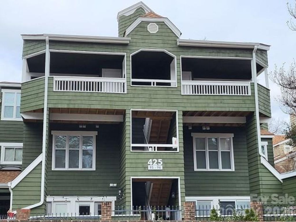 425 W 8th Street 95, Charlotte, NC 28202