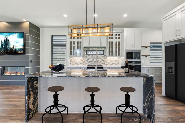 421 W Ft Worth Street, Broken Arrow, OK 74012