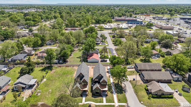 421 W Ft Worth Street, Broken Arrow, OK 74012