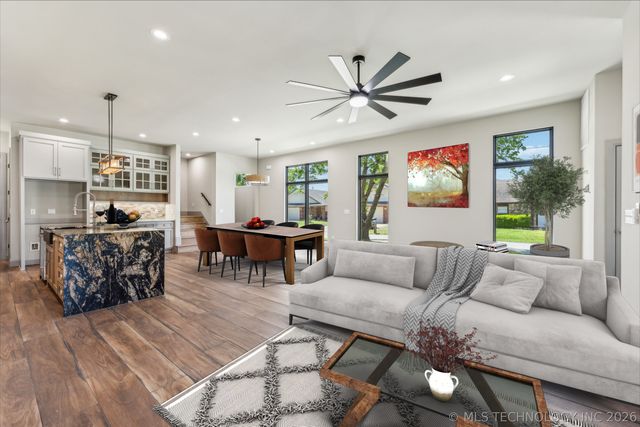 421 W Ft Worth Street, Broken Arrow, OK 74012