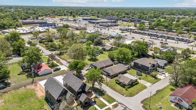 421 W Ft Worth Street, Broken Arrow, OK 74012