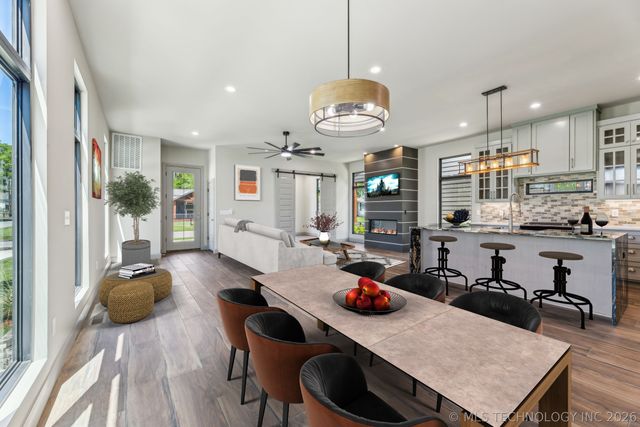 421 W Ft Worth Street, Broken Arrow, OK 74012