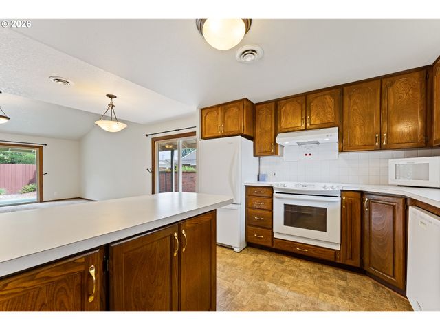 16780 Sw MATADOR Ln, Portland, OR 97224