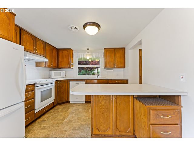 16780 Sw MATADOR Ln, Portland, OR 97224