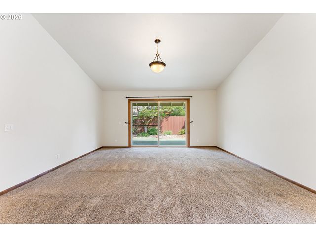 16780 Sw MATADOR Ln, Portland, OR 97224