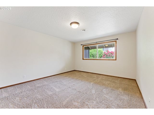 16780 Sw MATADOR Ln, Portland, OR 97224