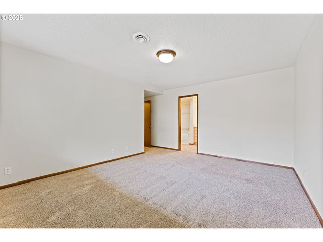 16780 Sw MATADOR Ln, Portland, OR 97224