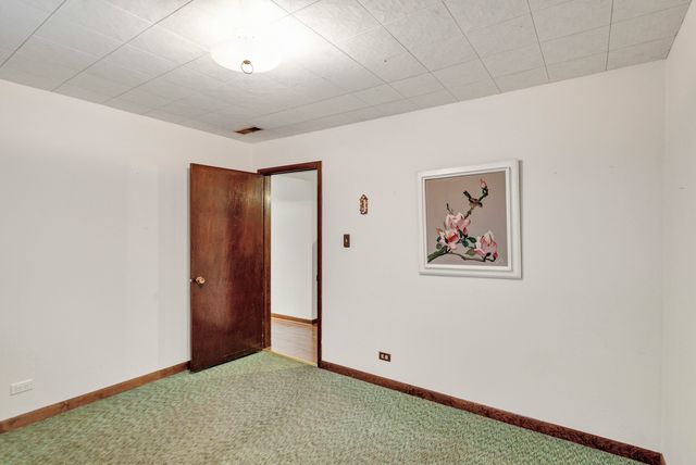 2202 Eastman Street, Rolling Meadows, IL 60008