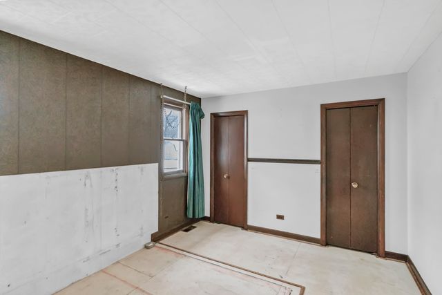 2202 Eastman Street, Rolling Meadows, IL 60008