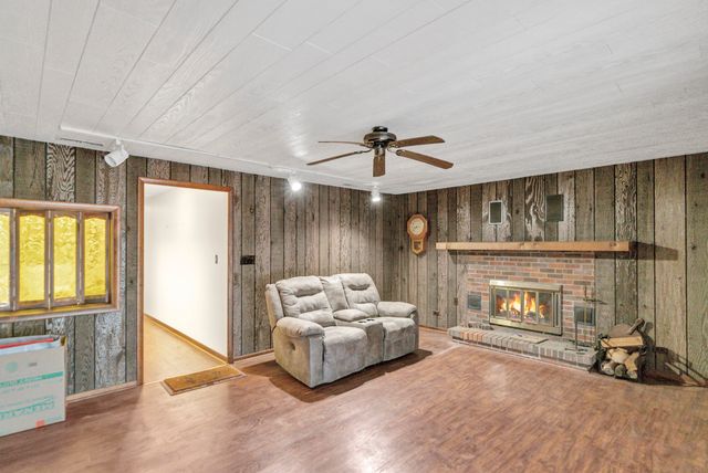 2202 Eastman Street, Rolling Meadows, IL 60008