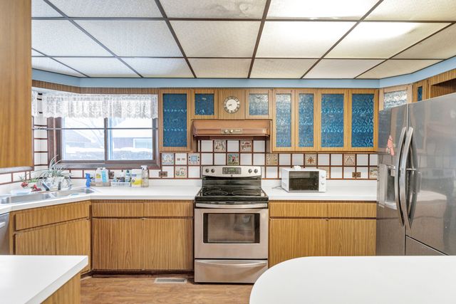 2202 Eastman Street, Rolling Meadows, IL 60008