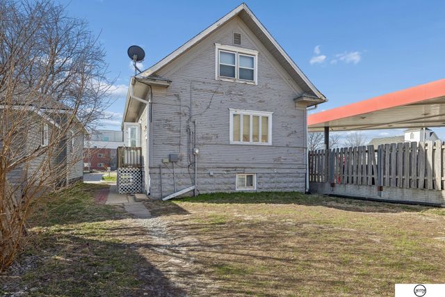 1018 Charleston Street, Lincoln, NE 68508
