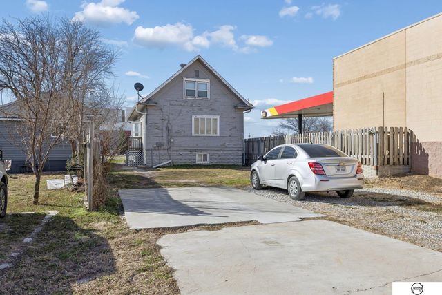 1018 Charleston Street, Lincoln, NE 68508