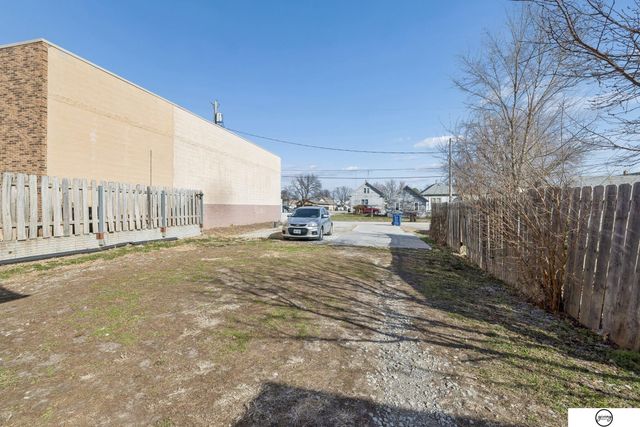 1018 Charleston Street, Lincoln, NE 68508