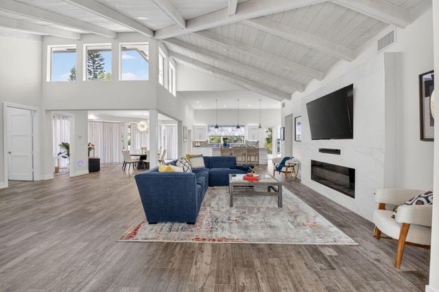 4869 Pineview Circle, Delray Beach, FL 33445