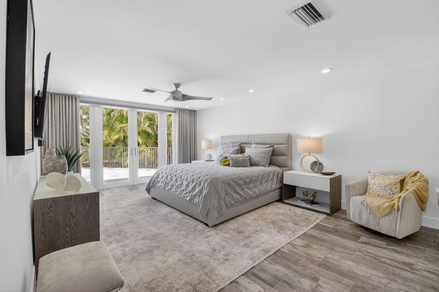 4869 Pineview Circle, Delray Beach, FL 33445