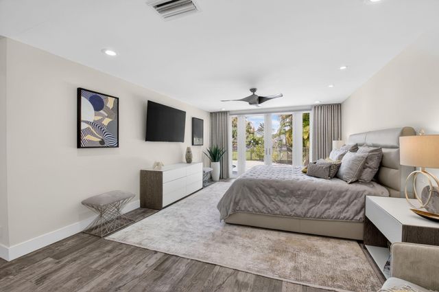 4869 Pineview Circle, Delray Beach, FL 33445