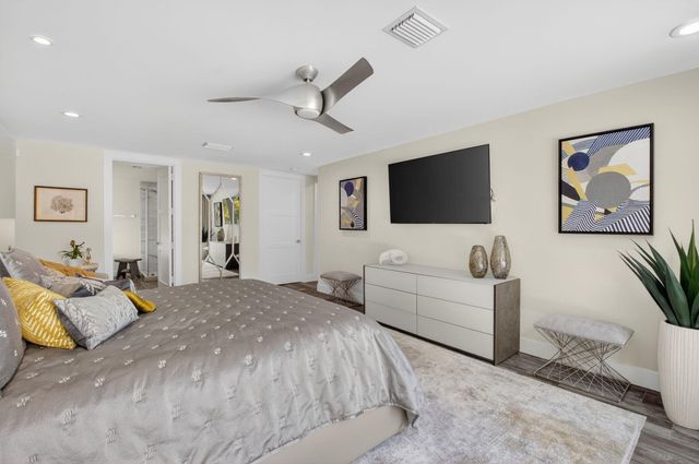 4869 Pineview Circle, Delray Beach, FL 33445