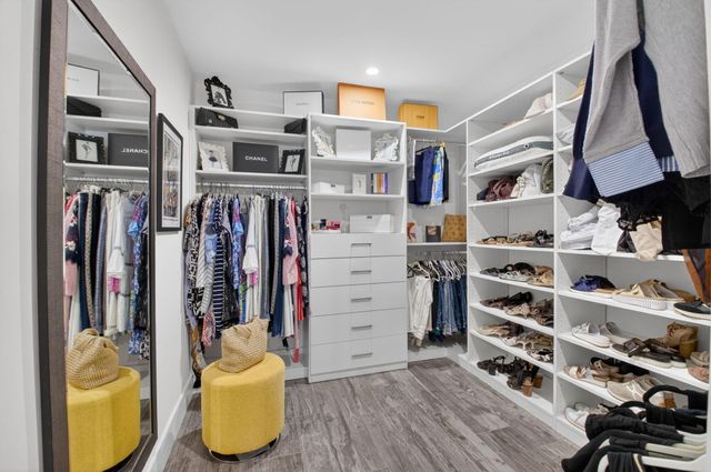 4869 Pineview Circle, Delray Beach, FL 33445