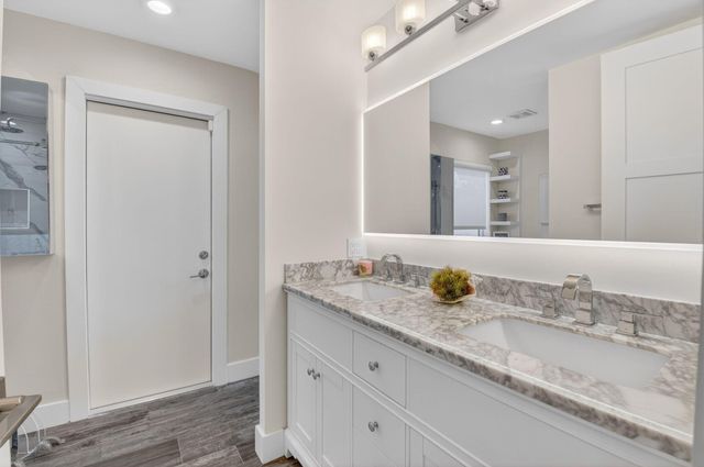 4869 Pineview Circle, Delray Beach, FL 33445