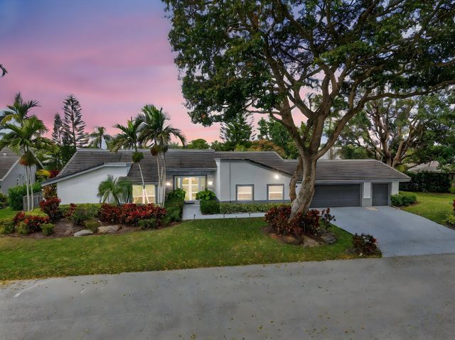 4869 Pineview Circle, Delray Beach, FL 33445