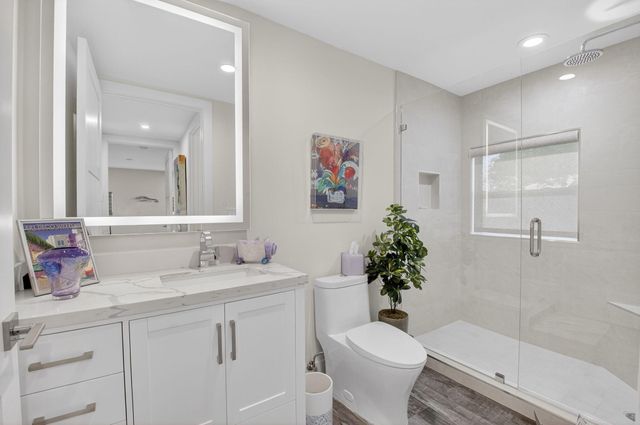 4869 Pineview Circle, Delray Beach, FL 33445