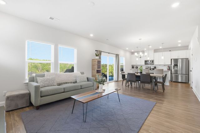 1278 Dutch Peak, Lebanon, TN 37090