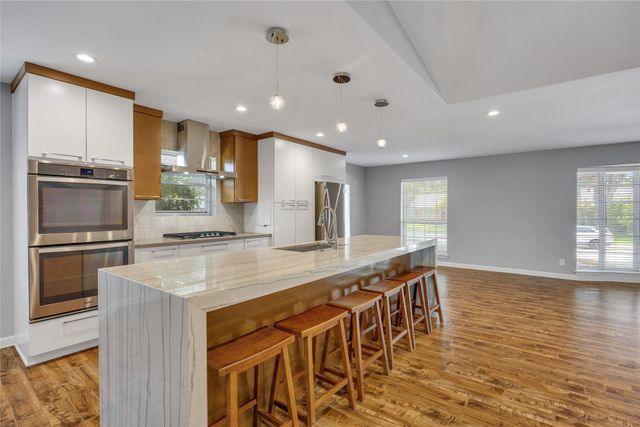 9322 Hunters Creek Drive, Dallas, TX 75243