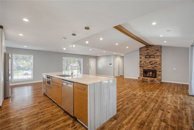 9322 Hunters Creek Drive, Dallas, TX 75243