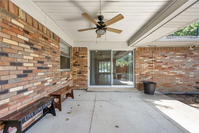 9322 Hunters Creek Drive, Dallas, TX 75243