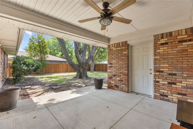 9322 Hunters Creek Drive, Dallas, TX 75243