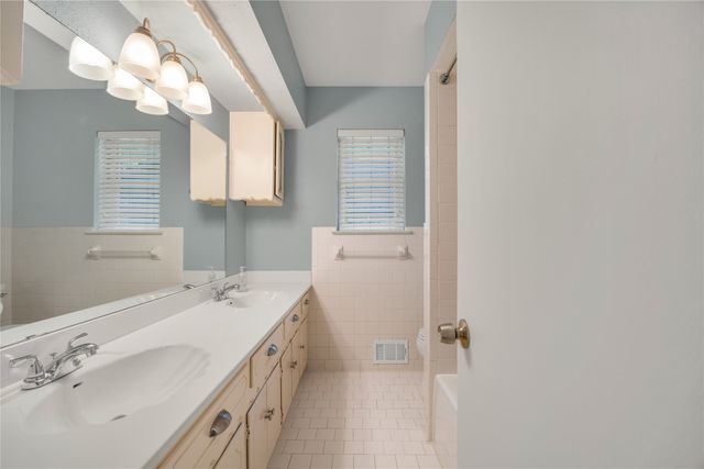 9322 Hunters Creek Drive, Dallas, TX 75243
