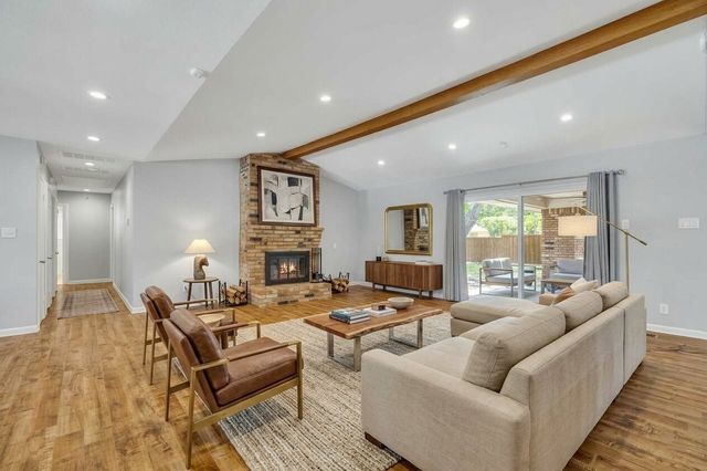 9322 Hunters Creek Drive, Dallas, TX 75243