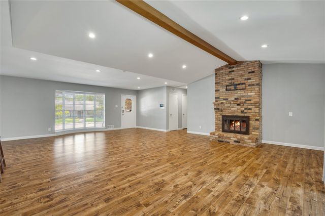 9322 Hunters Creek Drive, Dallas, TX 75243