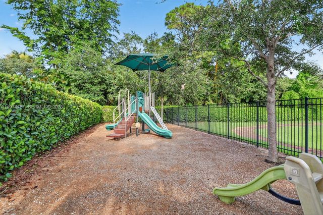 2857 Bard St, Palm Springs, FL 33406