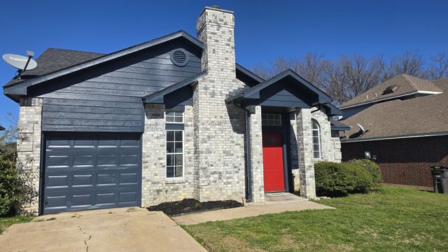 5620 Stone Meadow Lane, Fort Worth, TX 76179