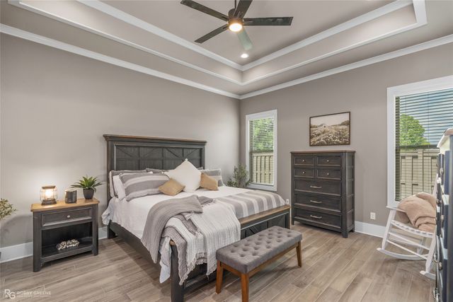 141 Arbor Place, Bossier City, LA 71111