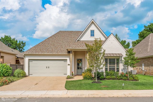 141 Arbor Place, Bossier City, LA 71111