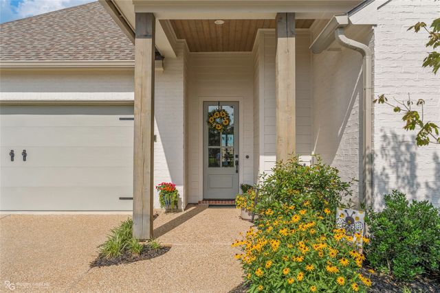 141 Arbor Place, Bossier City, LA 71111
