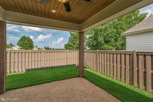 141 Arbor Place, Bossier City, LA 71111