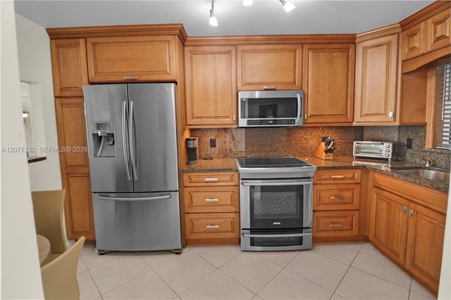328 N Ocean Boulevard 302, Pompano Beach, FL 33062