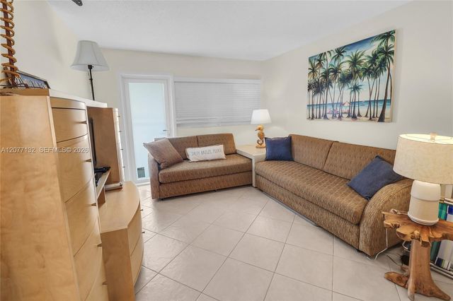 328 N Ocean Boulevard 302, Pompano Beach, FL 33062