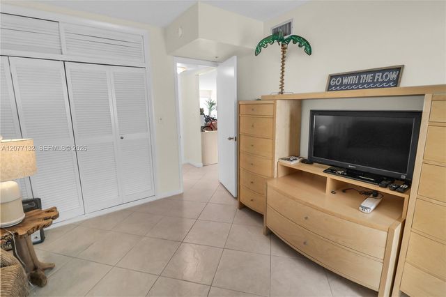 328 N Ocean Boulevard 302, Pompano Beach, FL 33062