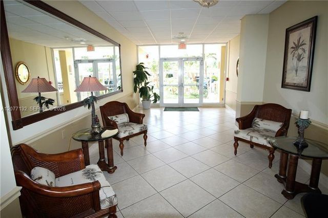 328 N Ocean Boulevard 302, Pompano Beach, FL 33062