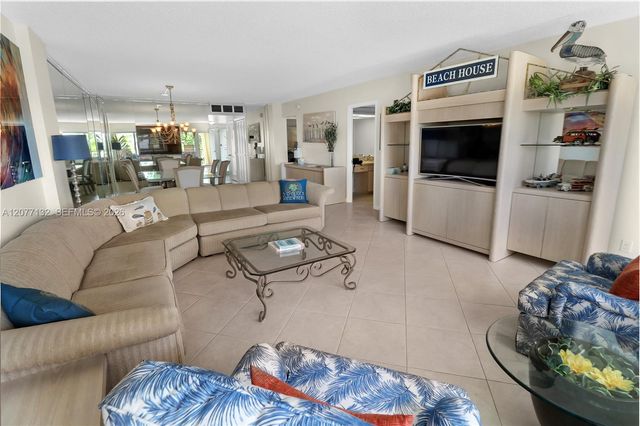 328 N Ocean Boulevard 302, Pompano Beach, FL 33062