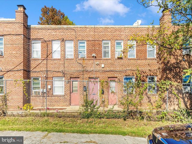 825 48TH PL NE, Washington, DC 20019