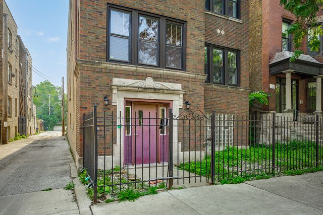 2121 N KEDZIE Avenue 3W, Chicago, IL 60647